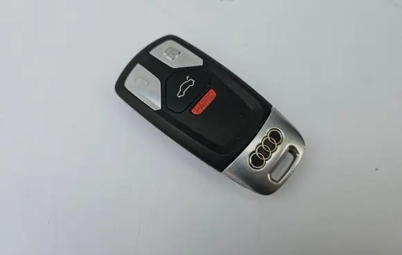 Audi A4 S4 B9 8W Ignition key/card 8W0959754
