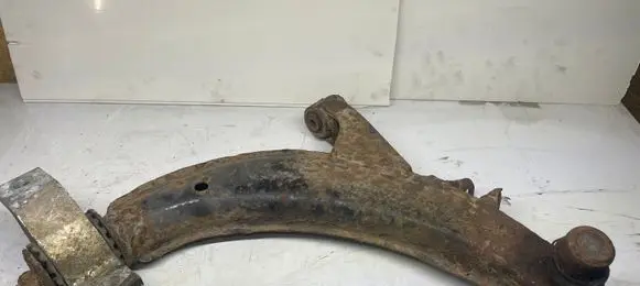 Subaru Forester SF Front lower control arm/wishbone