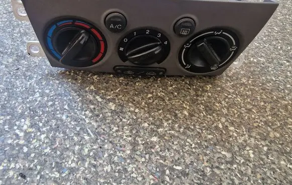 Mazda Premacy Climate control unit