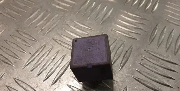 Renault Laguna II Other relay 03525