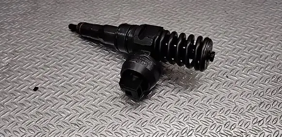 Fuel injector