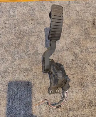 Renault Laguna II Accelerator throttle pedal 8200002904 6PV00811900