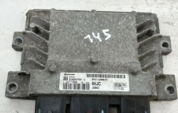 Ford Fiesta Engine control unit/module BV2112A650FC S180047035A
