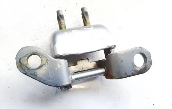 Honda FR-V Rear door lower hinge