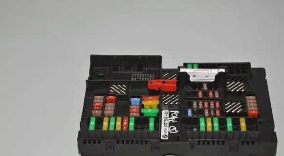 BMW 7 G11 G12 Fuse module 9377503
