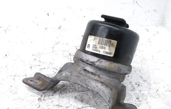 Volvo XC60 Engine mount bracket 31330135