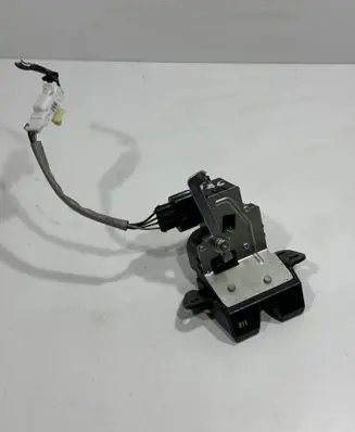 Hyundai i20 (PB PBT) Loading door lock