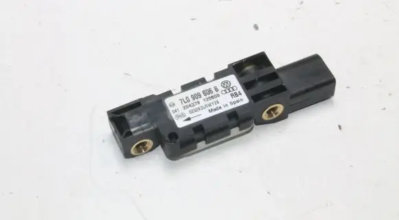 Volkswagen Touareg I Other devices 7L0909606B