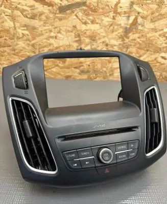Ford Focus Radio/GPS head unit trim F1ET18K811HD