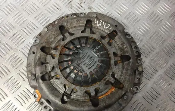 Nissan Almera N16 Pressure plate 30210BN300