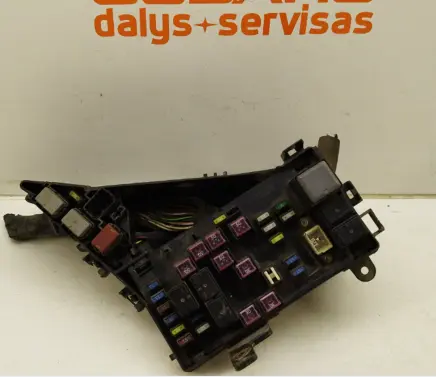 Subaru Legacy Fuse box set MB100200B