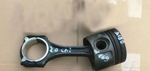 Mercedes-Benz B W245 Piston with connecting rod 640