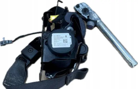Buick Enclave II Front seatbelt 84198557