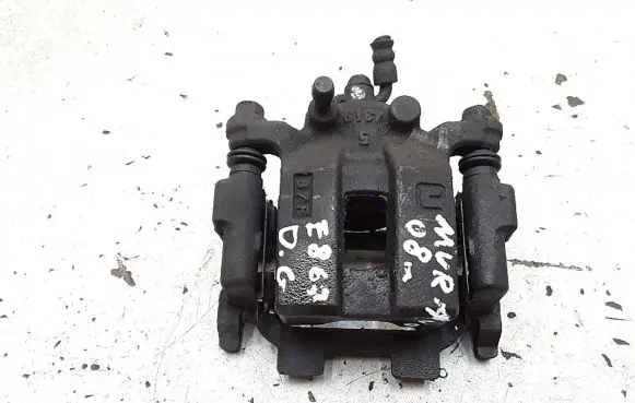 Nissan Murano Z50 Rear brake caliper