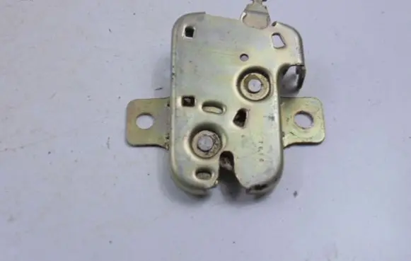 Tailgate/trunk/boot lock/catch/latch