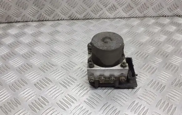 Nissan Almera N16 ABS Pump