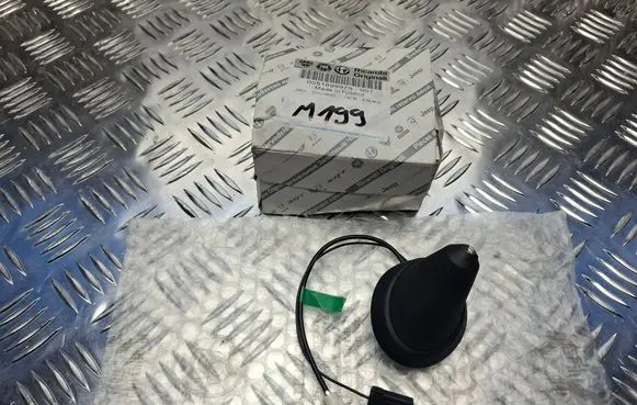Fiat Panda II Radio antenna 51899979