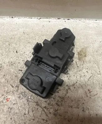 Audi A6 S6 C5 4B Tail light bulb cover holder THK161 B5831BL 148162