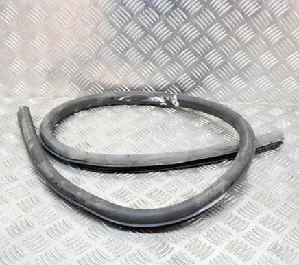 Audi A5 8T 8F Rubber seal front coupe door 8T0831707D