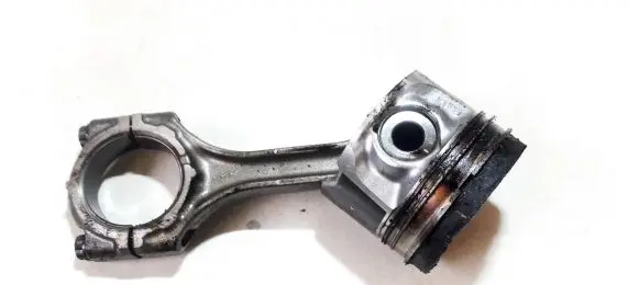 Lexus IS 220D-250-350 Piston with connecting rod