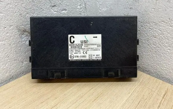 Subaru Outback Comfort/convenience module 88281AJ53B 97RI010653 X1T23276H8CKD