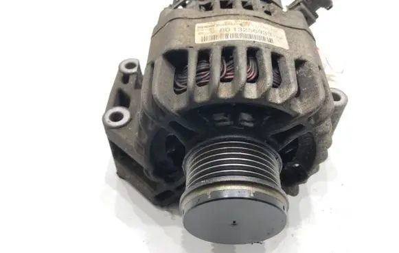 Opel Corsa D Generator/alternator 13256933