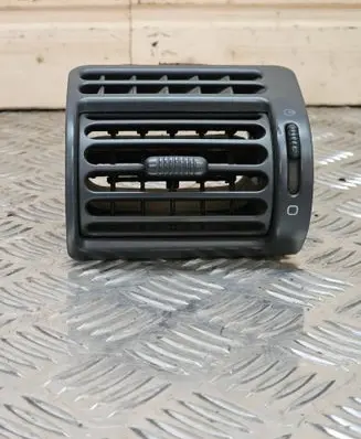 Peugeot 806 Dashboard side air vent grill/cover trim 