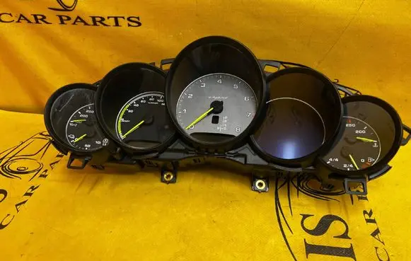 Porsche Panamera (970) Speedometer (instrument cluster) 97064116657