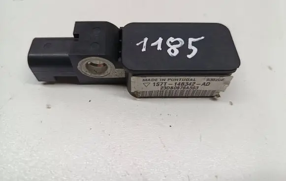 Ford Mondeo Mk III Airbag deployment crash/impact sensor 1S7T14B342AD 23DB0878A593