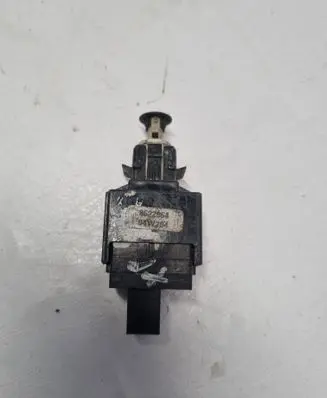 Volvo XC90 Brake pedal sensor switch 8622064 04W204 040204