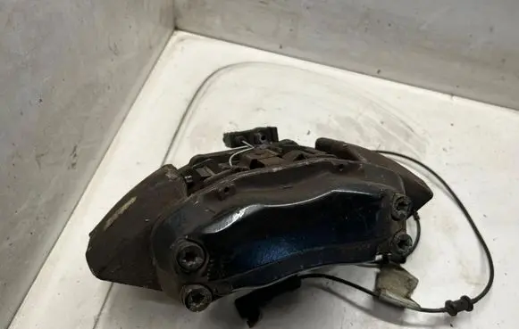 Mercedes-Benz ML W163 Front brake caliper 20723303