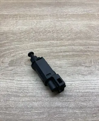 Volkswagen Golf IV Clutch pedal sensor 1H0927189D