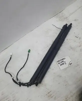 Peugeot 3008 II Tailgate strut 