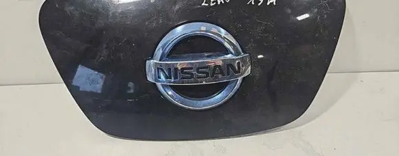 Nissan Leaf I (ZE0) Electric car charge socket cover 