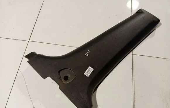 KIA Sportage (B) pillar trim (top) 8583511000