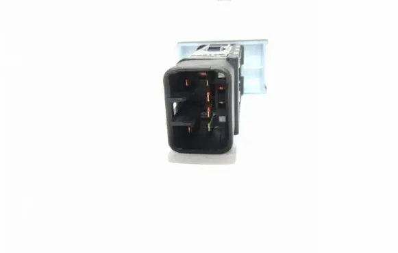 Hyundai Santa Fe Windscreen/window heater switch 202002962