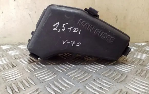 Volvo S70 V70 V70 XC Fuse module 9128576