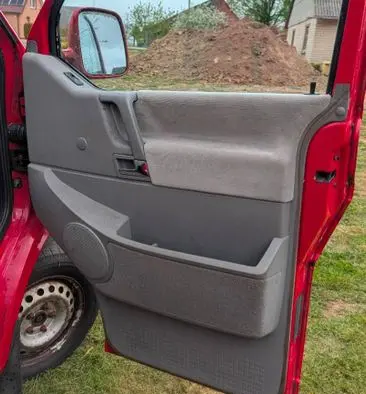 Volkswagen Transporter - Caravelle T4 Front door card panel trim