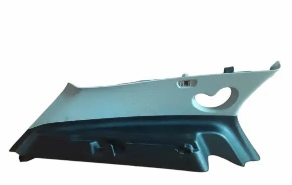 BMW X2 F39 (D)pillar trim (top) 7426401