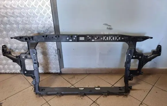Hyundai i30 Radiator support slam panel 64105-G4120