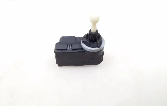 Opel Insignia B Headlight level adjustment motor 