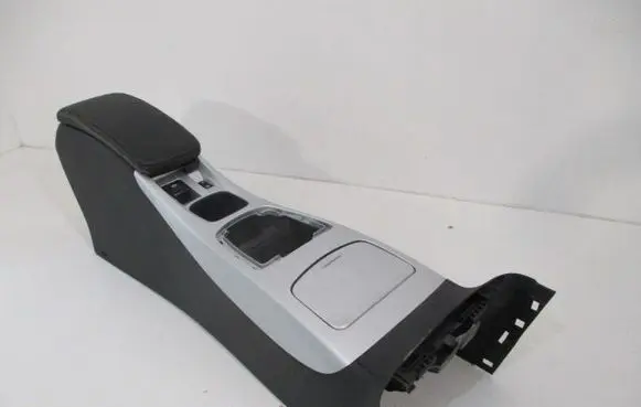 Renault Laguna III Center console