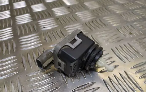 Opel Astra G Headlight level adjustment motor 90590665 007878
