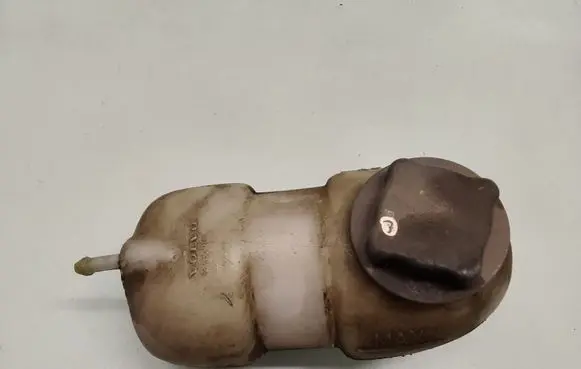 Volvo 940 Coolant expansion tank/reservoir 276040
