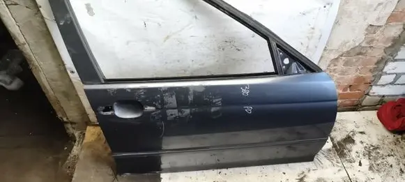 BMW 3 E46 Front door 