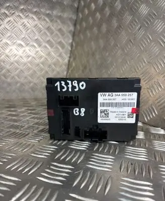 Volkswagen PASSAT B8 Seat control module 3AA959257