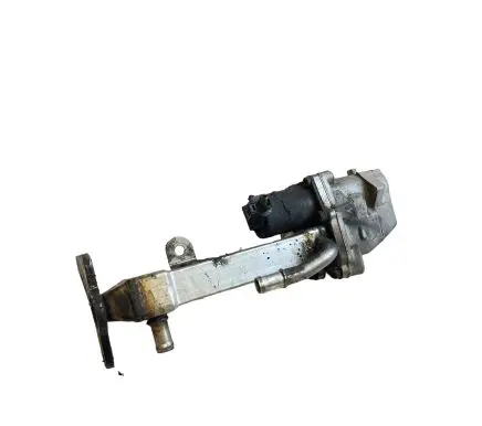 Volvo XC90 EGR valve cooler 30637142 016375