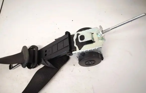 Opel Zafira B Front seatbelt 13242305