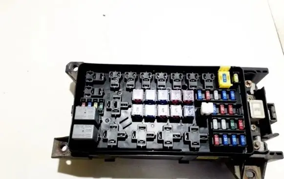 KIA Carnival Fuse box set 0k53h66760 10-030310-013