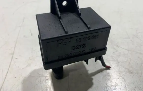 Alfa Romeo 147 Glow plug pre-heat relay 55199051 D272 51299012C
